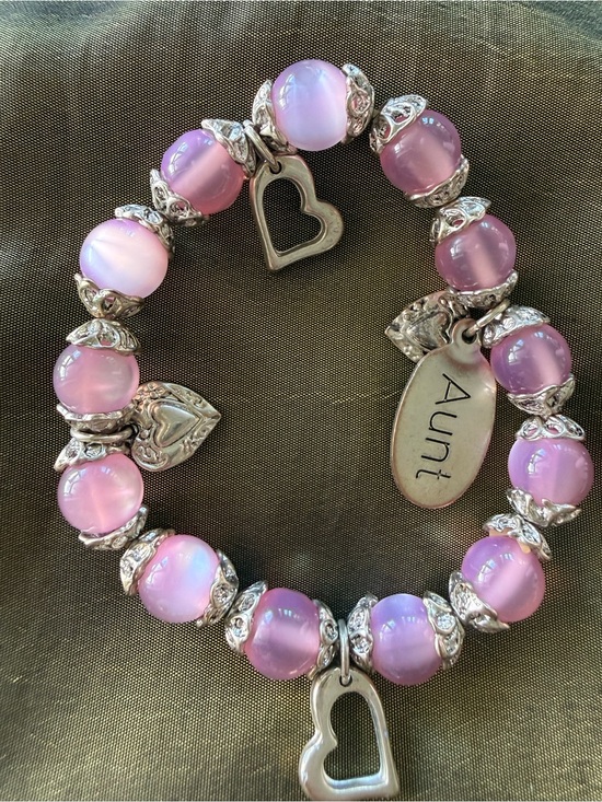 Jewelry - Aunt Pink Beaded Heart Charm Bracelet